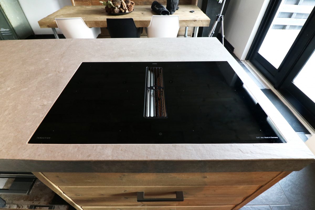 Airodesign inductie kookplaat met integraal afzuigsysteem | Esgrado